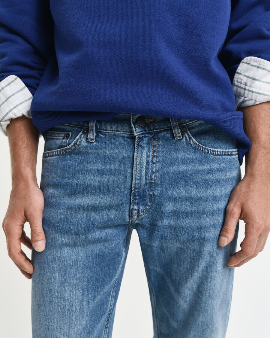 slim fit jeans - middenblauw gedragen