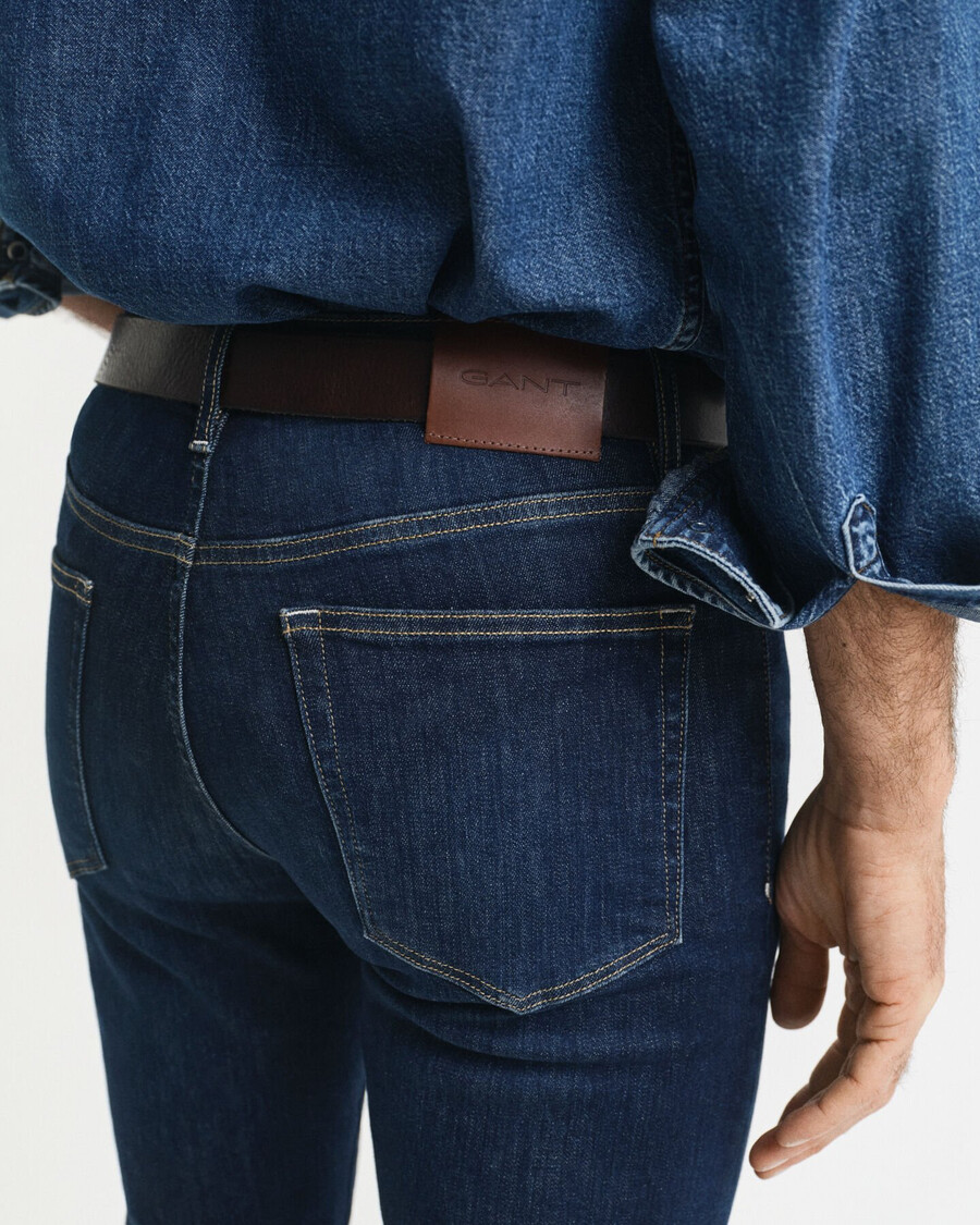 extra slim fit active recover jeans - donkerblauw gedragen