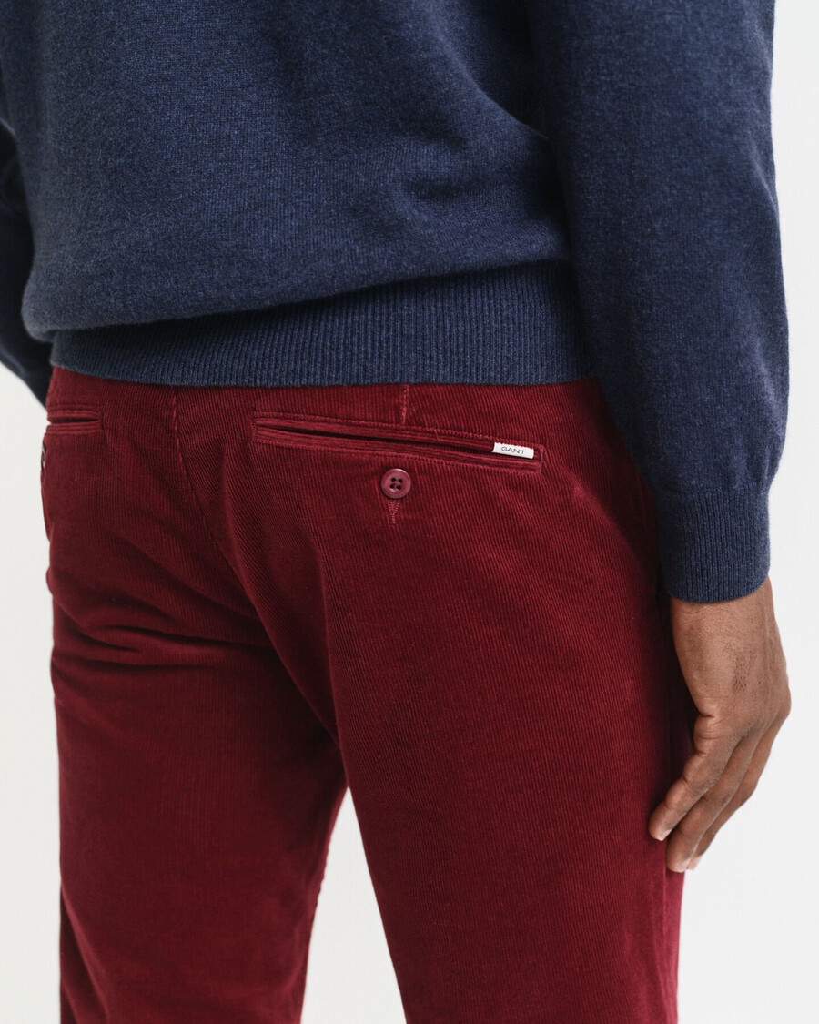 slim fit corduroy chinos - vol rood