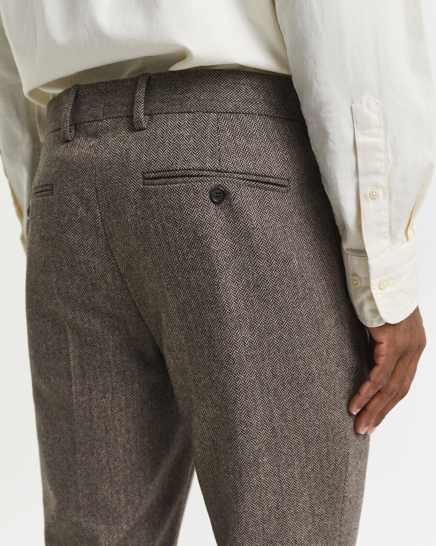 slim fit flanellen pantalon met visgraatpatroon - donkerbruin