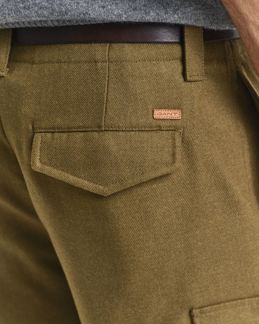 cargo broek met relaxte pasvorm van wolmix - mosgroen