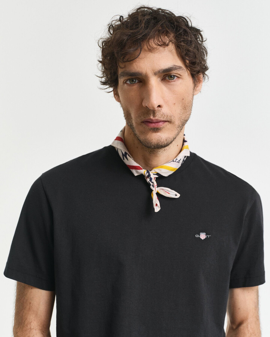 regular fit shield t-shirt - zwart