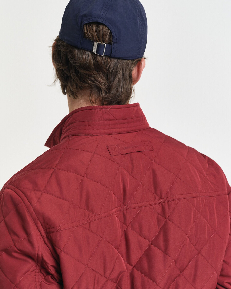 gewatteerde windjack - vol en rood