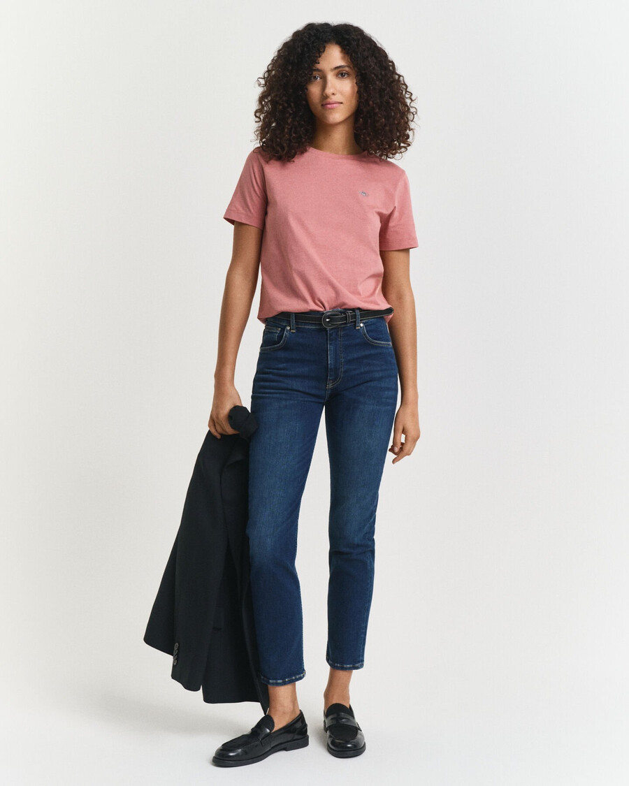 slim fit cropped jeans - donkerblauw ingedragen