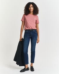 slim fit cropped jeans - donkerblauw ingedragen