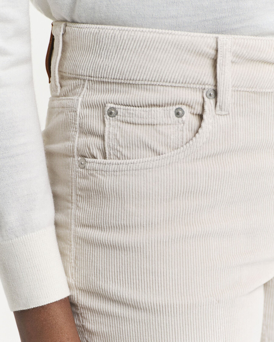 uitlopende corduroy jeans - putty