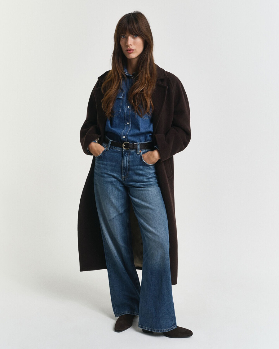 relaxte jeans - middelblauw ingedragen