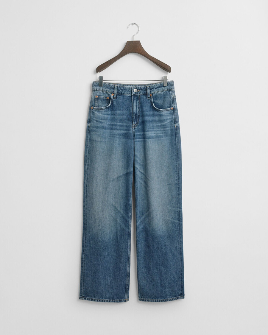 relaxte jeans - middelblauw ingedragen