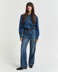relaxte jeans - middelblauw ingedragen