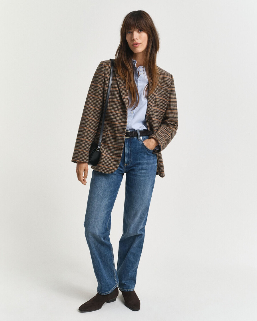 rechte stretchjeans - middenblauw ingedragen