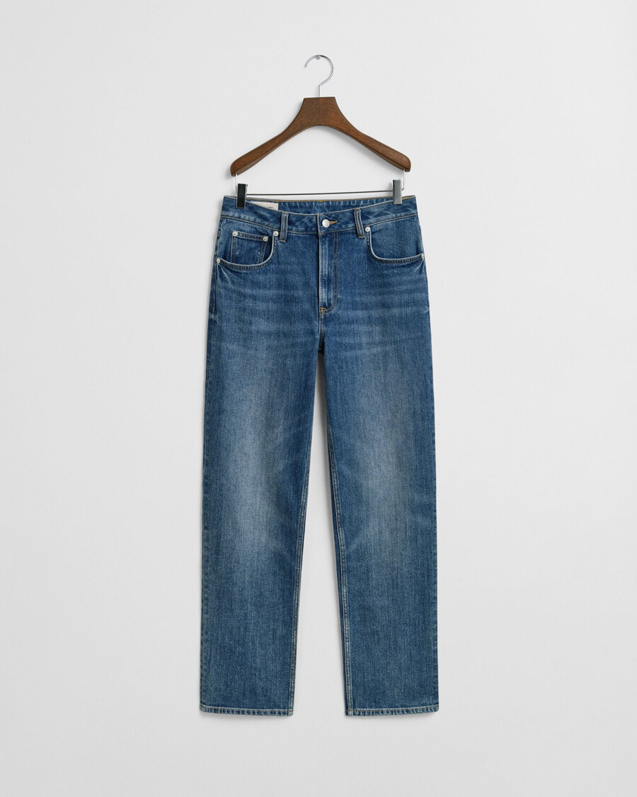 rechte stretchjeans - middenblauw ingedragen