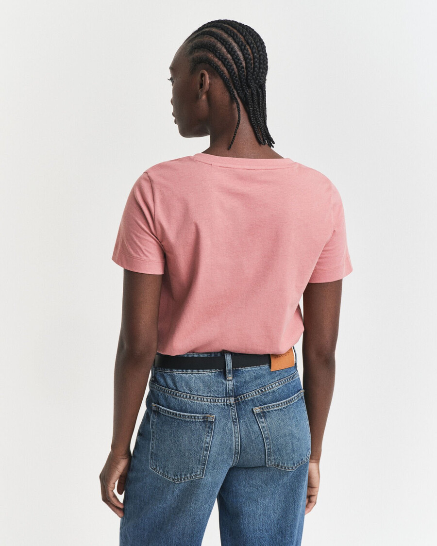 shield v-hals t-shirt - vervaagde baksteenkleur