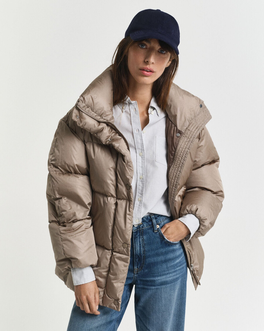 donsjack met relaxte pasvorm - taupebeige